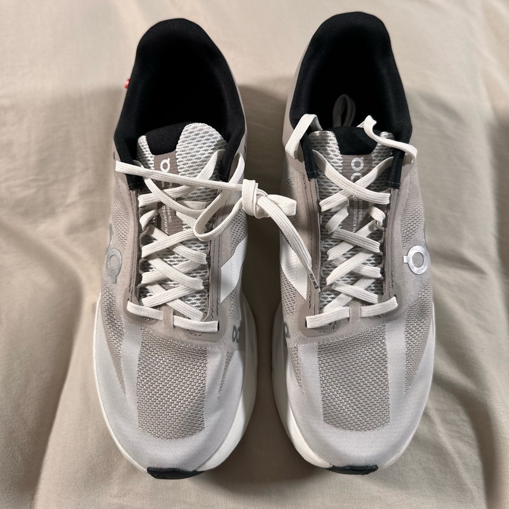 On Cloudsurfer Fog/Ivory WOMEN'S ON CLOUDSURFER NEXT RUNNING SHOES 9W - Picture 3 of 13